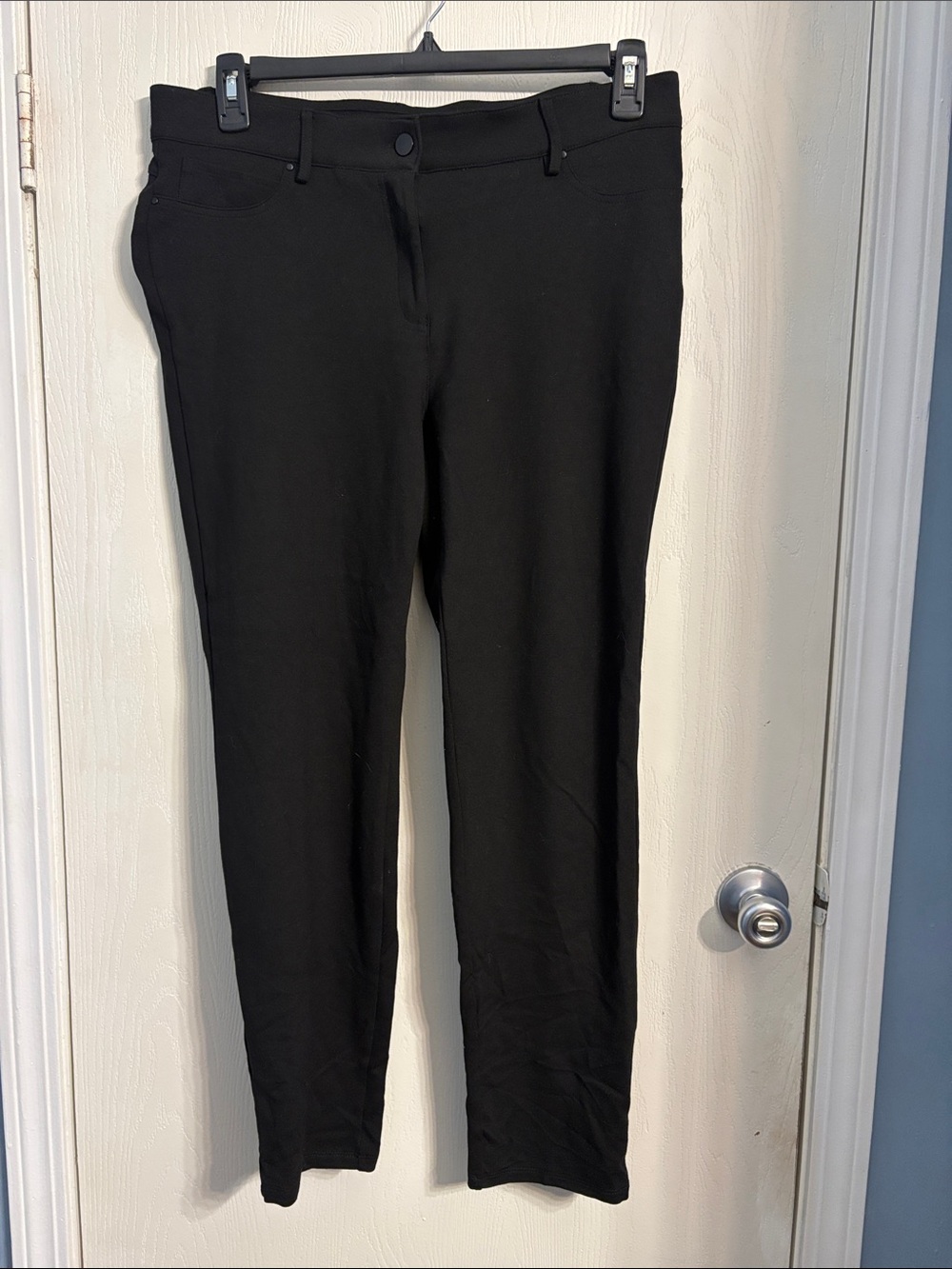 89th & Madison Black Straight-Leg Stretch Pants